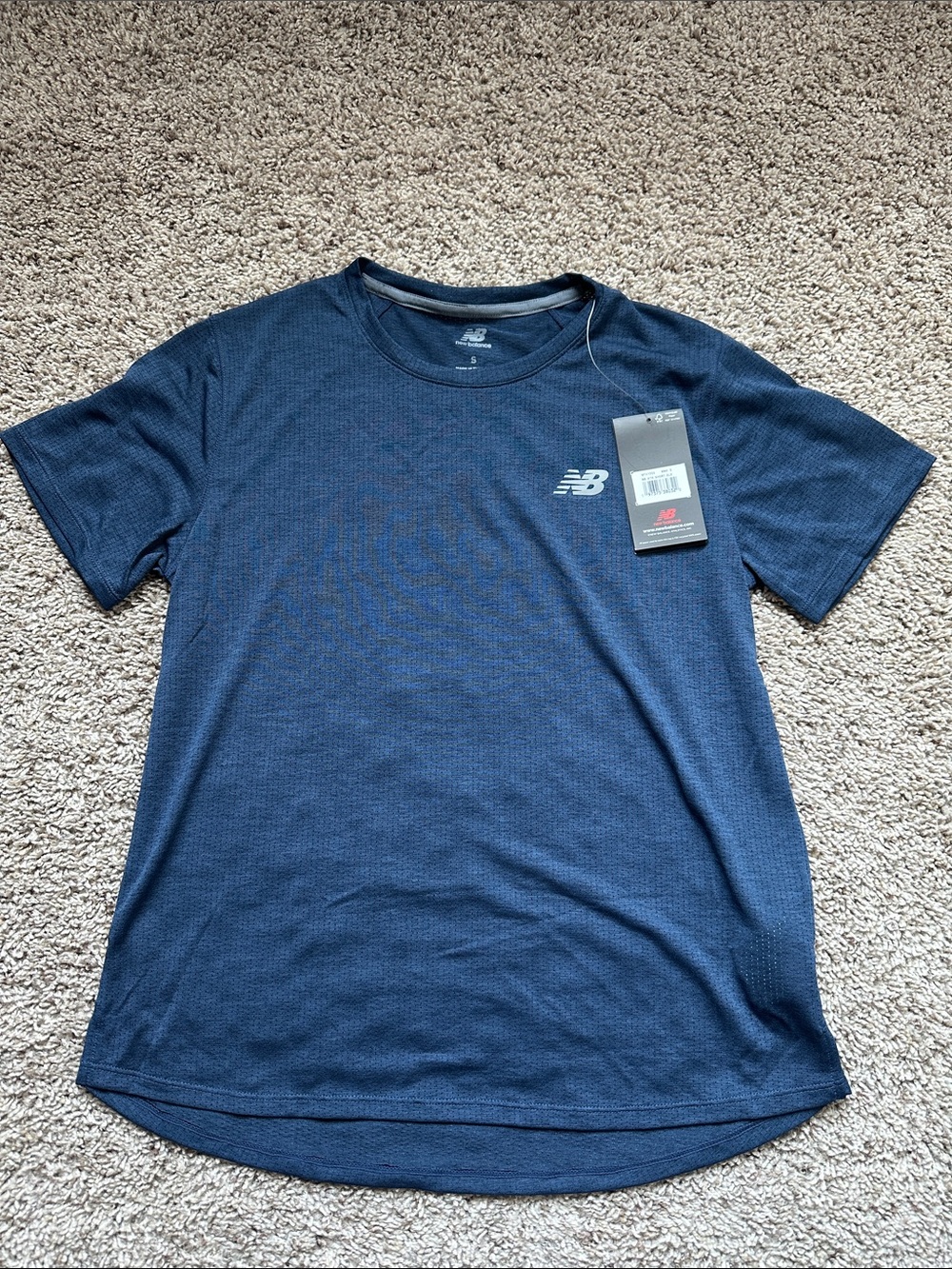NWT New Balance short sleeve top size Small